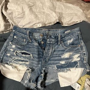American Eagle- Jean short size 8
